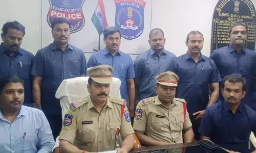 వ్యభిచారం నిర్వహిస్తున్న ‘బ్యూటిఫుల్​స్టే’ పై పోలీసుల దాడి..