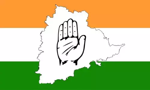 కాంగ్రెస్‌లో ‘గులాబీ తుపాన్’.. కేసీఆర్ ఎవరి పక్షమో తేల్చుకోలేని డైలమా!