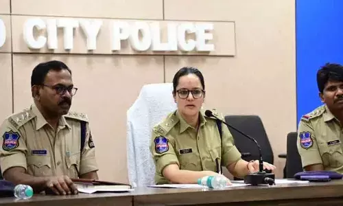 MLC కవిత ఫొటో మార్ఫింగ్.. ట్రోలర్స్‌కు పోలీసులు బిగ్ షాక్..!