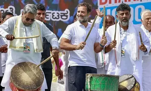 కర్ణాటకలో కాంగ్రెస్‌ హవా.. సీ-వోటర్ సర్వే అంచనా