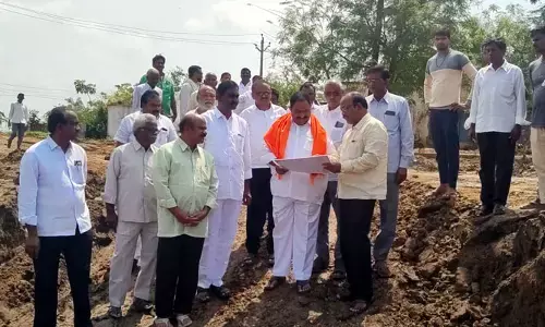 కళాశాల నిర్మాణ పనులను పరిశీలించిన సండ్ర
