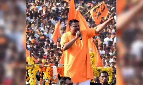 శ్రీరామనవమి రోజు.. రాజాసింగ్‌కు ముంబై పోలీసుల షాక్..