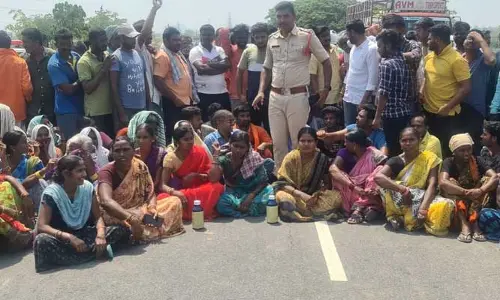 పరిశ్రమ పెట్టి మా ప్రాణాలు తీస్తారా..?
