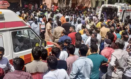మరణంలోనూ మానవత్వం.. 8 మంది అవయవదానం