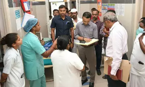 మెరుగైన వైద్య సేవలు అందించాలి.. జిల్లా కలెక్టర్ బొర్కడే హేమంత్ సహదేవరావు