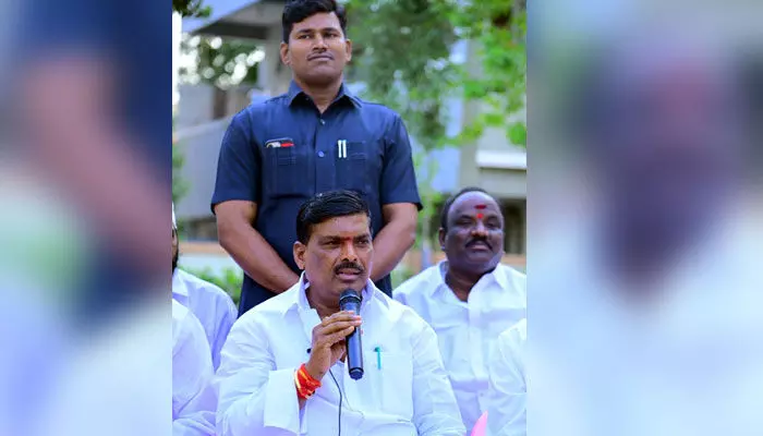 హామీని నెరవేర్చిన సీఎం కేసీఆర్కు థ్యాంక్స్ : గూడెం మహిపాల్ రెడ్డి హామీని నెరవేర్చిన సీఎం కేసీఆర్కు థ్యాంక్స్ : గూడెం మహిపాల్ రెడ్డి