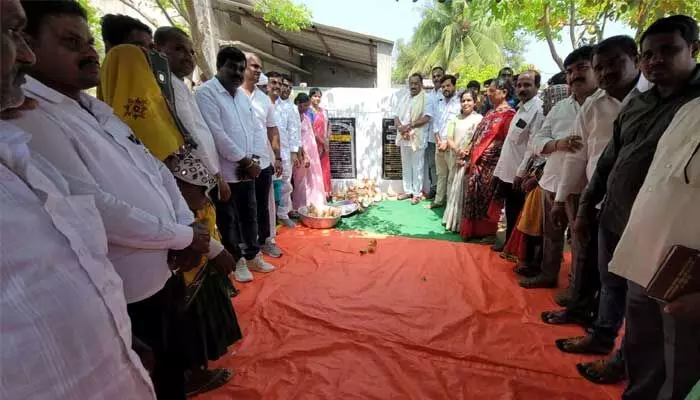 గిరిజన తండాల అభివృద్ధి కేసీఆర్ లక్ష్యం : మునుగోడు ఎమ్మెల్యే గిరిజన తండాల అభివృద్ధి కేసీఆర్ లక్ష్యం : మునుగోడు ఎమ్మెల్యే