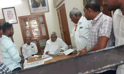 కాంగ్రెస్ నాయకులు హౌస్ అరెస్ట్.. ప్రభుత్వ తీరుపై జీవన్ రెడ్డి ఫైర్
