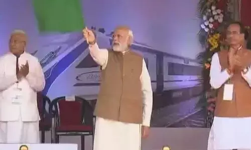 నూతన అభివృద్ధికి గుర్తుగా వందే భారత్: ప్రధాని మోడీ