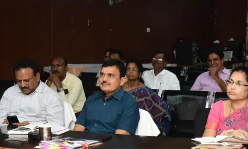 భూముల క్రమబద్దీకరణ 30 వరకు చేసుకోవాలి: వీడియో కాన్ఫరెన్స్ లో మంత్రి తలసాని