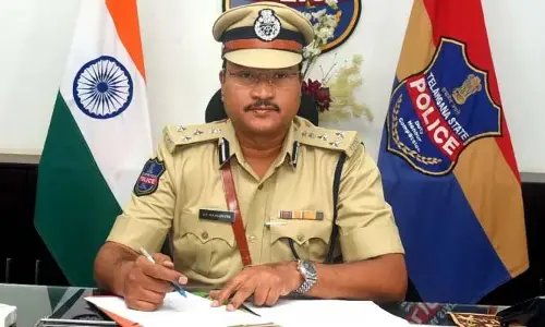 ప్లీజ్ పాల‌భిషేకాలు వ‌ద్దు: వ‌రంగ‌ల్ సీపీ రంగ‌నాథ్‌