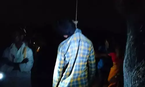 అనుమానాస్పదంగా విద్యార్థి మృతి..