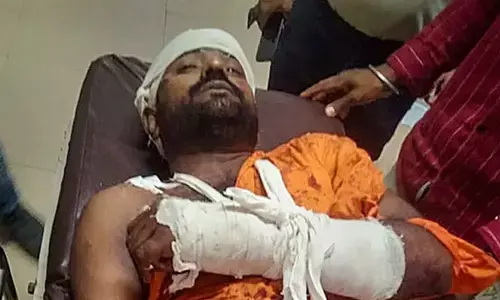 పశ్చిమ బెంగాల్‌ ఘర్షణల్లో బీజేపీ ఎమ్మెల్యేకు గాయాలు..