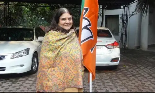 గాడిద పాలతో మహిళలకు మరింత అందం: మేనకా గాంధీ సంచలన వ్యాఖ్యలు