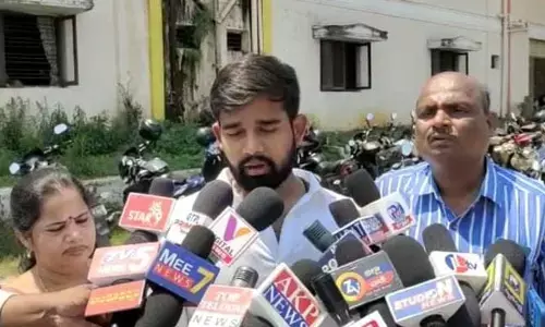 Anakapalli: ఆస్తి కాపాడతానని అడ్వకేట్ మోసం.. ఏస్పీకి బాధితుల ఫిర్యాదు
