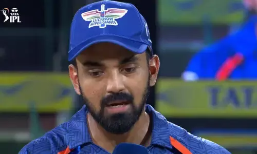 టాస్ గెలిచి బౌలింగ్ ఎంచుకున్న లక్నో సూపర్ జెయింట్స్