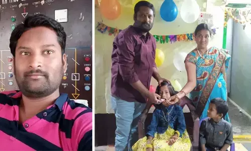 అశ్రునయనాలతో నాగరాజు అంత్యక్రియలు