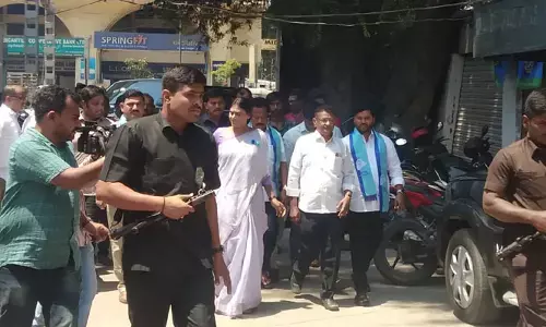 కోదండరామ్‌తో షర్మిల భేటీ.. టీసేవ్‌కు అధ్యక్షుడిగా ఉండాలని ప్రతిపాదన!