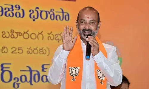 BRS అంటే బీర్, రమ్, స్కాచ్ పార్టీ: బండి సంజయ్ ఫైర్