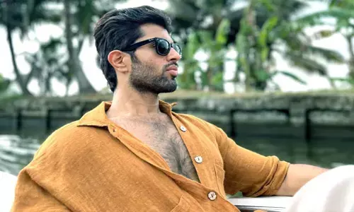 కేరళలో చక్కర్లు కొడుతున్న విజయ్ దేవరకొండ.. ‘ఖుషీ’ షూటింగ్‌..