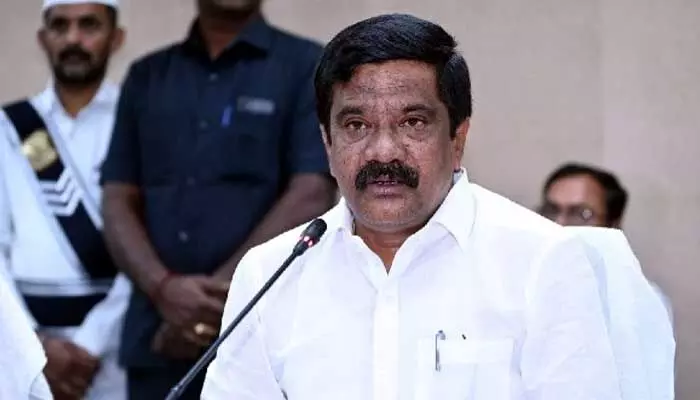 పదో తరగతి ప్రశ్నాపత్రం లీక్ సూత్రధారి బండి సంజయ్: మంత్రి వేముల పదో తరగతి ప్రశ్నాపత్రం లీక్ సూత్రధారి బండి సంజయ్: మంత్రి వేముల
