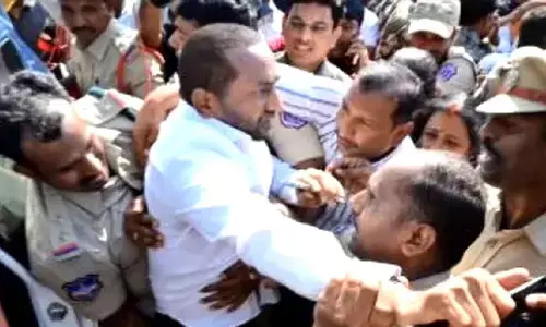 Ts IPS Officers: రఘునందన్‌రావు‌పై ఆగ్రహం.. స్పీకర్‌కు ఫిర్యాదు