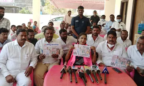 ప్రభుత్వంపై నిరాధార ఆరోపణలు మానుకోవాలి: ఎమ్మెల్యే రేఖ శ్యాంనాయక్