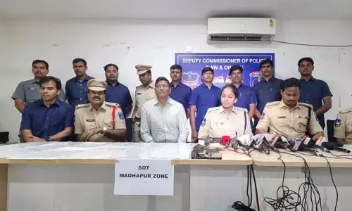 పోలీసులకు దొరికిపోయిన ఫేక్ ఇన్సూరెన్స్ ముఠా..