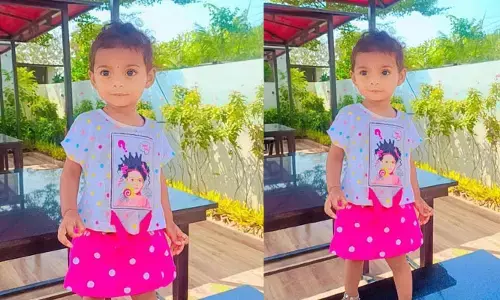 ఎంత కర్కశం.. కన్న కూతురిని కాలువలో పడేసిన తల్లి