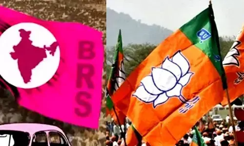 ప్లస్సా.. మైనస్సా.. లీక్ కుట్ర కేసుపై  బీఆర్ఎస్‌లో చర్చలు