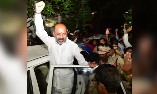 గోదావరి బ్యారక్‌లో బండి.. కేటాయించిన ఖైదీ నంబర్ ఇదే..