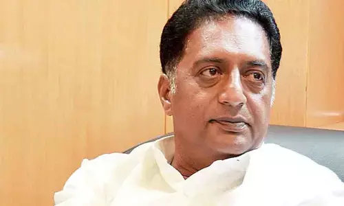 బీజేపీకి కిచ్చా సుదీప్ మద్దతుపై ప్రకాశ్‌రాజ్ కామెంట్స్