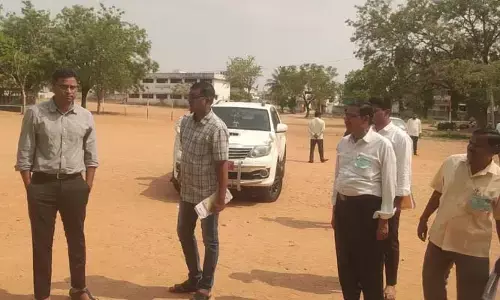 ‘పది’ పరీక్షా కేంద్రాలలో కలెక్టర్ ఆకస్మిక తనిఖీ..