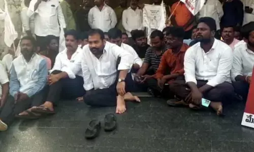 Nellore: రాజకీయాల్లో ఎప్పుడు ఏం జరుగుతుందో..!