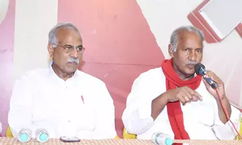 మోడీకి తెలంగాణలో అడుగుపెట్టే హక్కు లేదు: కూనంనేని