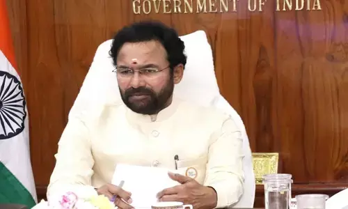 ఈటల చిల్లర రాజకీయాలు చేయడు: కిషన్ రెడ్డి
