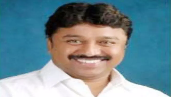 బీజేపీ కండువా కప్పుకోనున్న కీలక నేత బీజేపీ కండువా కప్పుకోనున్న కీలక నేత