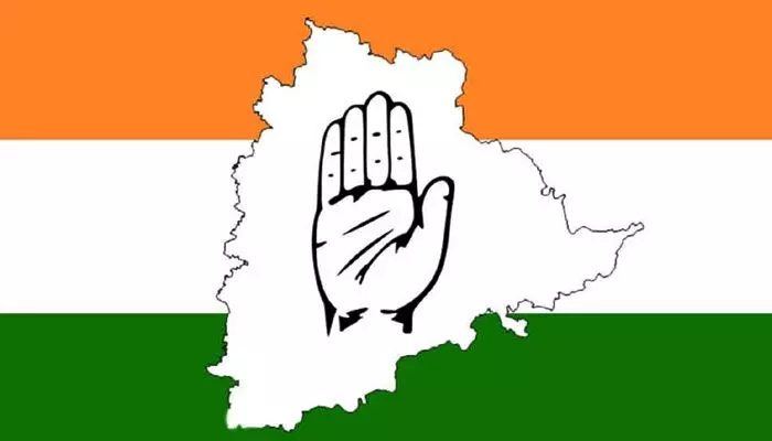 మోడీ పర్యటనకు ముందురోజు టీ-కాంగ్రెస్ అనూహ్య నిర్ణయం మోడీ పర్యటనకు ముందురోజు టీ-కాంగ్రెస్ అనూహ్య నిర్ణయం