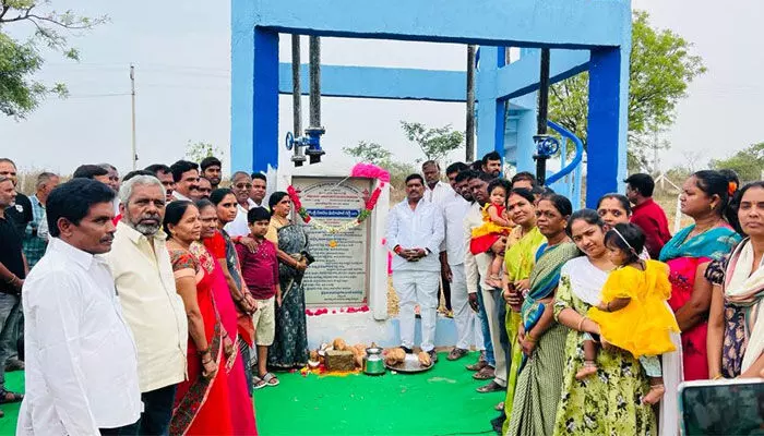 మిషన్ భగీరథతో ఇంటింటికీ మంచినీరు: ఎమ్మెల్యే గూడెం మహిపాల్ రెడ్డి మిషన్ భగీరథతో ఇంటింటికీ మంచినీరు: ఎమ్మెల్యే గూడెం మహిపాల్ రెడ్డి