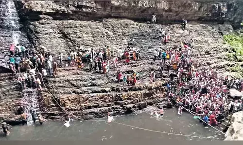 సలేశ్వరం జాతరకు సాయంత్రం 5 గంటల వరకే అనుమతి