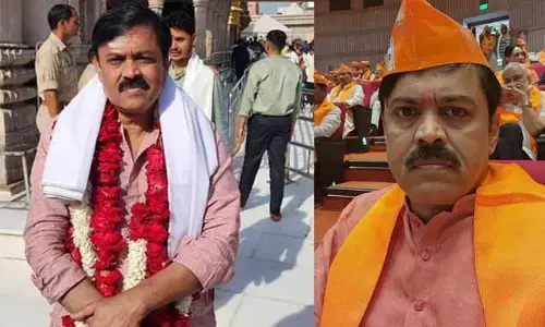 వారణాసిలో ఎంపీ జీవీఎల్ సందడి.. గంగా పుష్కరాల ఏర్పాట్లపై సమీక్ష