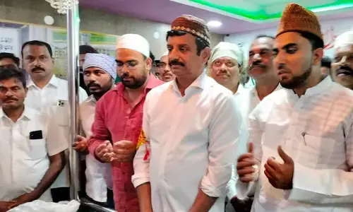 మత సామరస్యానికి ప్రతీక ఇఫ్తార్ విందు: ఎంపీ కొత్త ప్రభాకర్ రెడ్డి