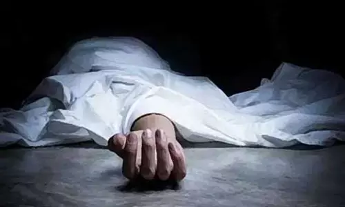 ఉరి వేసుకొని యువతి ఆత్మహత్య..