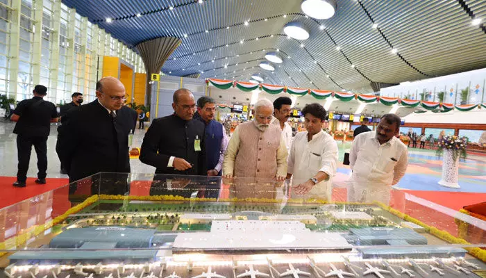 కొత్త ఇంటిగ్రేటెడ్ టెర్మినల్ బిల్డింగ్ను ప్రారంభించిన ప్రధాని మోడీ.. కొత్త ఇంటిగ్రేటెడ్ టెర్మినల్ బిల్డింగ్ను ప్రారంభించిన ప్రధాని మోడీ..