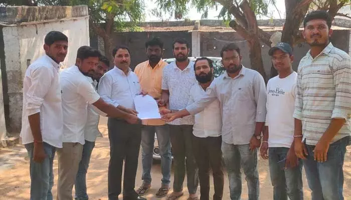 కొండమల్లేపల్లి కేజీబీవీ ఎస్ఓను సస్పెండ్ చేయాలి ! కొండమల్లేపల్లి కేజీబీవీ ఎస్ఓను సస్పెండ్ చేయాలి !