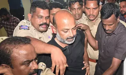 ప్లస్ కాలే.. మైనస్సే! బండి సంజయ్ అరెస్ట్ ప్లాన్ బెడిసికొట్టిందా?