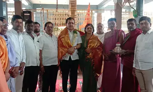 కేతకిలో కేంద్ర సహాయ మంత్రి పూజలు