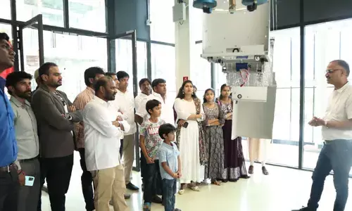 నూతన ఆవిష్కరణల కోసం మంత్రి కేటీఆర్ విజన్ అద్భుతం : ఎన్నారైల బృందం