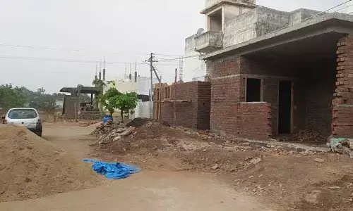 దర్జాగా మున్సిపల్ స్థలాల కబ్జా..!