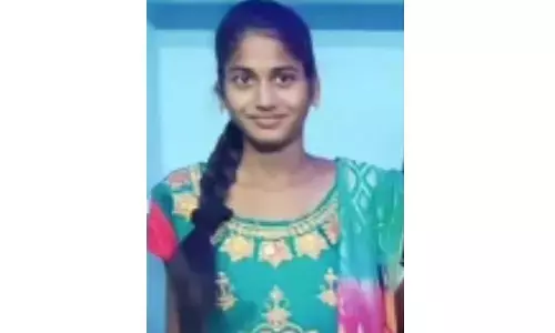 తల్లి మందలించిందని తనువు చాలించిన కూతురు..
